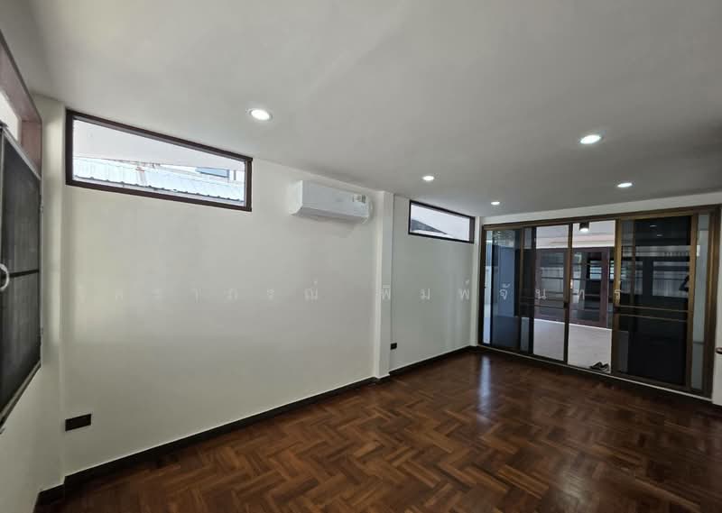 Sukhumvit 109, Samut Prakan, สุขุมวิท109, Samrong Nua, Muang Samut Prakarn, Samut Prakan, 8 Bedrooms, 1,000 sqm, Single Detached House For Rent, by จิตราภรณ์ พิมพ์จันทร์, 500437108 - DDproperty.com