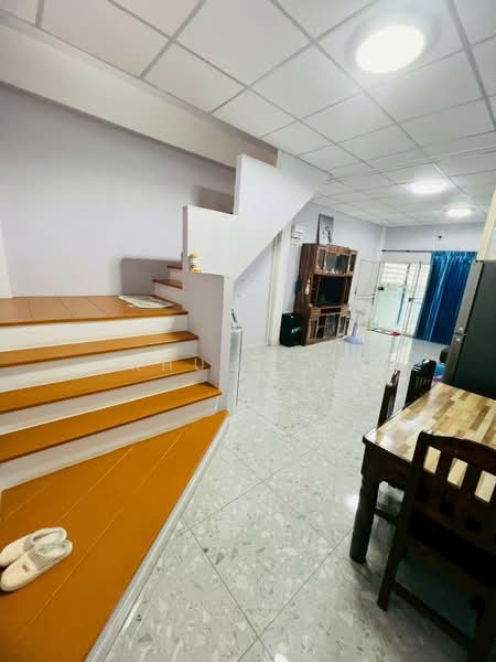 หมู่บ้าน ฉัตรไพลิน ลาดหลุมแก้ว ปทุมธานี, Pathum Thani, Na-Mai, Lat Lum Kaeo, Pathum Thani, 2 Bedrooms, 500 sqm, Townhouse For Sale, by Khun Tuk, 500437109 - DDproperty.com