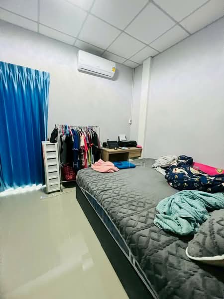หมู่บ้าน ฉัตรไพลิน ลาดหลุมแก้ว ปทุมธานี, Pathum Thani, Na-Mai, Lat Lum Kaeo, Pathum Thani, 2 Bedrooms, 500 sqm, Townhouse For Sale, by Khun Tuk, 500437109 - DDproperty.com