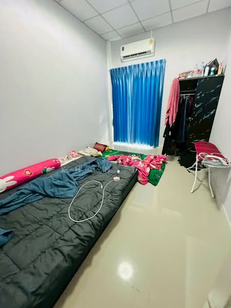 หมู่บ้าน ฉัตรไพลิน ลาดหลุมแก้ว ปทุมธานี, Pathum Thani, Na-Mai, Lat Lum Kaeo, Pathum Thani, 2 Bedrooms, 500 sqm, Townhouse For Sale, by Khun Tuk, 500437109 - DDproperty.com