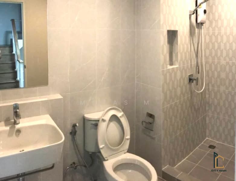 Baan Klang Muang Srinakarin – Onnut, Bangkok, 174 Soi On Nut 70/1, Prawet, Bangkok, 3 Bedrooms, 141 sqm, Townhouse For Rent, by Metas M, 500437132 - DDproperty.com