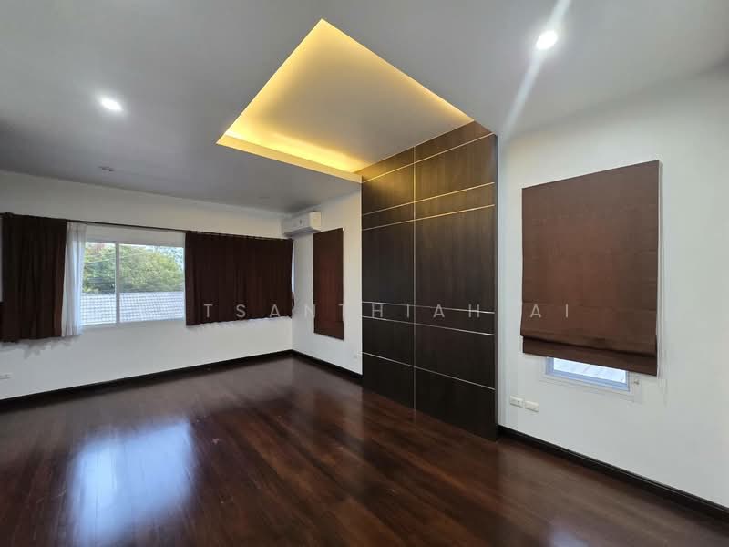 Naphalai Village, Bangkok, Soi Naphalai 1, Bang Na, Bangkok, 4 Bedrooms, 700 sqm, Single Detached House For Rent, by Netsanthiah Ai, 500437143 - DDproperty.com