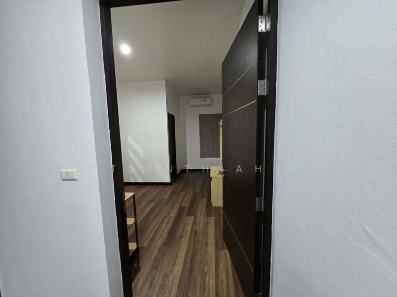 Naphalai Village, Bangkok, Soi Naphalai 1, Bang Na, Bangkok, 4 Bedrooms, 700 sqm, Single Detached House For Rent, by Netsanthiah Ai, 500437143 - DDproperty.com