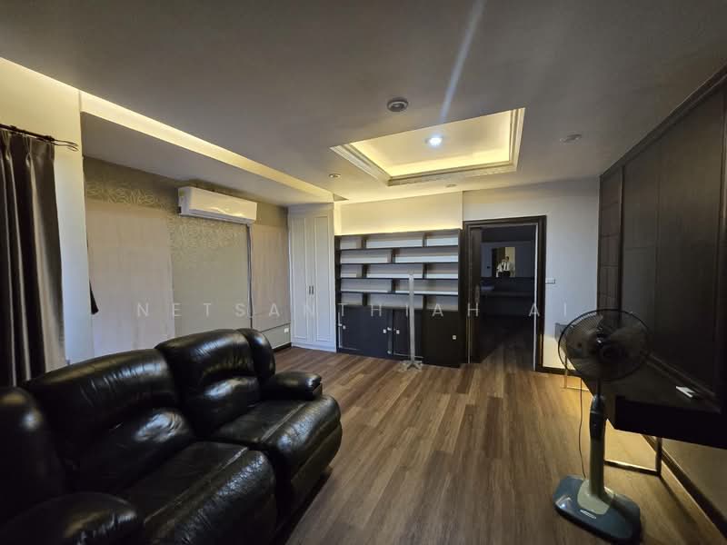 Naphalai Village, Bangkok, Soi Naphalai 1, Bang Na, Bangkok, 4 Bedrooms, 700 sqm, Single Detached House For Rent, by Netsanthiah Ai, 500437143 - DDproperty.com