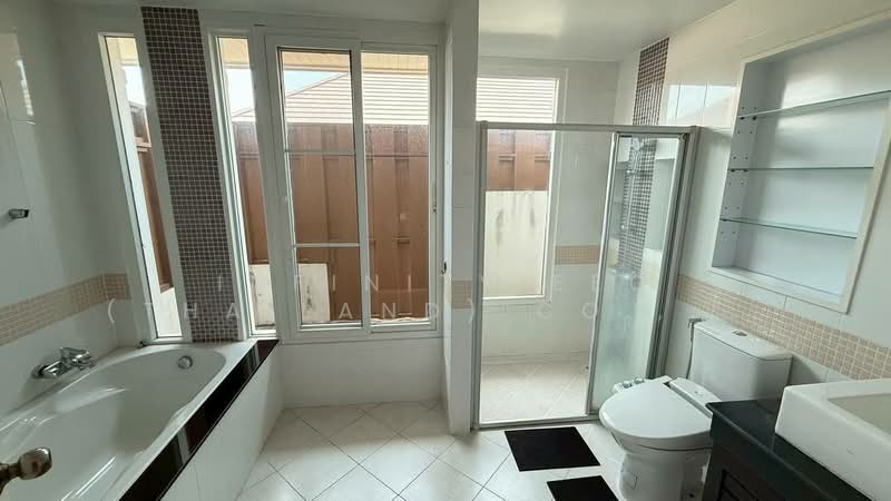 The Boulevard Sriracha, Chon Buri (Pattaya), Sriracha-Nongyaibu Road, Surasak, Si Racha, Chon Buri (Pattaya), 4 Bedrooms, 298 sqm, Single Detached House For Rent, by Infinity EEC (Thailand) Co., Ltd., 500437148 - DDproperty.com