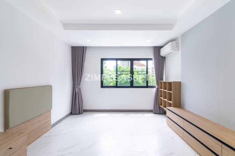 Sethiwan Residence, Bangkok, Soi Sukhumvit 13, Khlongtoei Nua, Watthana, Bangkok, 1 Bedroom, 70 sqm, Condo For Rent, by Khun Zia, 500437177 - 2 Bedrooms 120 sq.m. 3B - DDproperty.com