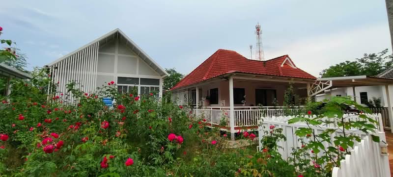 บ้านในทำเลศักยภาพของปากช่อง–เขาใหญ่ บอกเลยว่าหลังนี้ คุ้มตั้งแต่ราคาที่ดินแล้ว, Nakhon Ratchasima, Mu Si, Pak Chong, Nakhon Ratchasima, 1 Bedroom, 120 sqm, Single Detached House For Sale, by พลิศภัสร์ โชคธนวีระกานต์, 500437238 - DDproperty.com