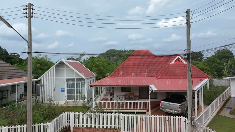 บ้านในทำเลศักยภาพของปากช่อง–เขาใหญ่ บอกเลยว่าหลังนี้ คุ้มตั้งแต่ราคาที่ดินแล้ว, Nakhon Ratchasima, Mu Si, Pak Chong, Nakhon Ratchasima, 1 Bedroom, 120 sqm, Single Detached House For Sale, by พลิศภัสร์ โชคธนวีระกานต์, 500437238 - DDproperty.com