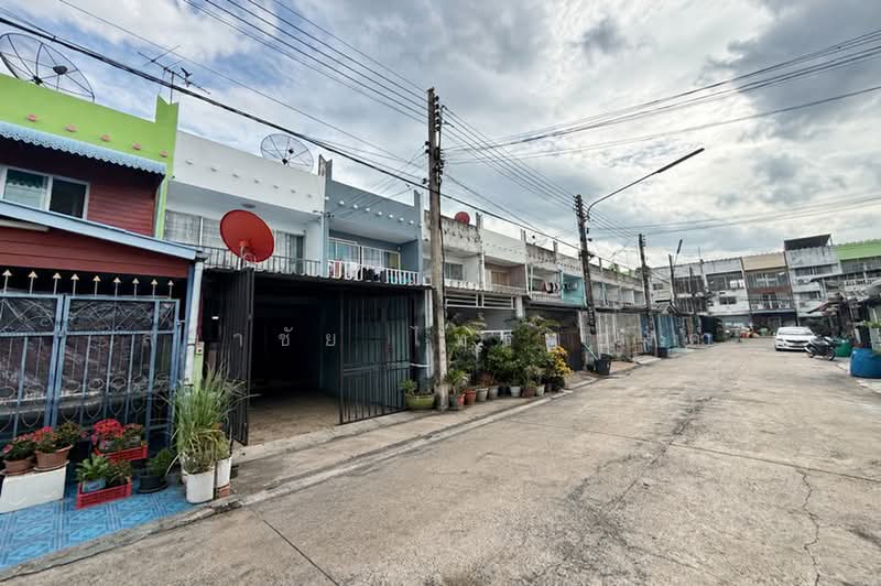 หมู่บ้านเปรมปรีย์ รังสิตนครนายก 54, Pathum Thani, Prachathipat, Thanyaburi, Pathum Thani, 2 Bedrooms, 110 sqm, Semi-Detached House (Twin House) For Sale, by สง่าชัย ไทรทองคำ, 500437250 - DDproperty.com