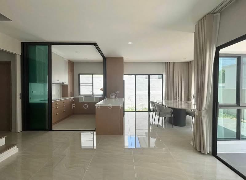 4-BR House, Chon Buri (Pattaya), Nong Pla Lai, Bang Lamung (Pattaya), Chon Buri (Pattaya), 4 Bedrooms, 221 sqm, Single Detached House For Sale, by Thipakon Wingwon, 500437254 - DDproperty.com