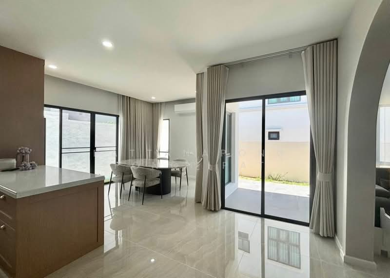 บ้าน 4-ห้องนอน, ชลบุรี, หนองปลาไหล, บางละมุง, ชลบุรี, 221 ตร.ม., บ้านเดี่ยว ขาย, โดย Thipakon Wingwon, 500437254 - DDproperty.com