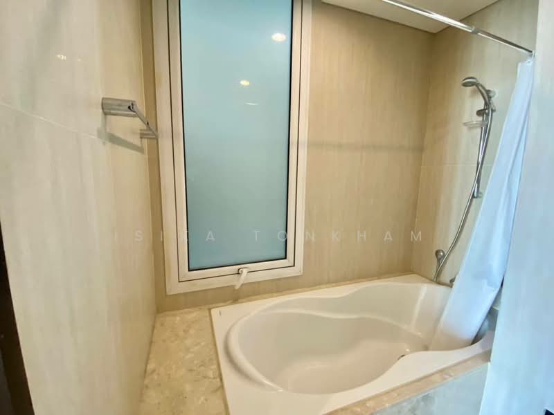 The Park Chidlom, Bangkok, 1 Petchaburi Road, Pathum Wan, Bangkok, 3 Bedrooms, 305 sqm, Condo For Rent, by Isika Tonkham, 500437261 - DDproperty.com