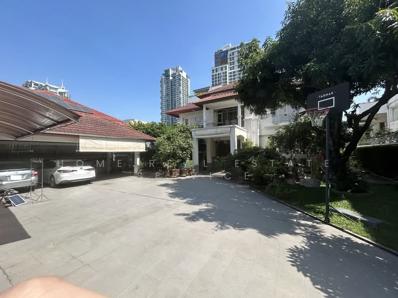 ที่ดินพร้อมสิ่งปลูกสร้าง สุขุมวิท 40 - 42, Bangkok, Phra Kanong, Khlong Toei, Bangkok, , 684 sqm, Land For Sale, by HOME Real Estate Service, 500437267 - DDproperty.com