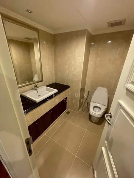 Shanti Sadan, Bangkok, 28 Sukhumvit 59, Khlong Tan Nua, Watthana, Bangkok, 3 Bedrooms, 285 sqm, Condo For Rent, by The Luxe Group, 500437330 - DDproperty.com