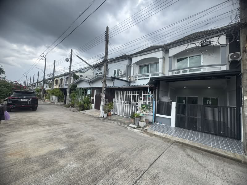 หมู่บ้านอภินคร 2000 สายไหม 81, Bangkok, Sai Mai, Bangkok, 3 Bedrooms, 72 sqm, Townhouse For Sale, by ภัทรนัน อิศรางกูร ณ อยุธยา, 500437332 - DDproperty.com