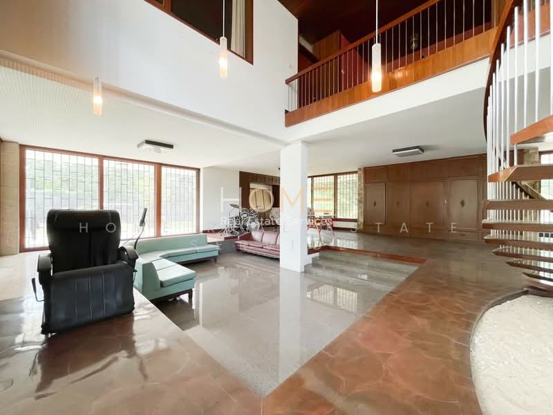 บ้านพร้อมที่ดิน ปรีดีพนมยงค์ 27, Bangkok, Khlong Tan Nua, Watthana, Bangkok, 4 Bedrooms, 800 sqm, Single Detached House For Sale, by HOME Real Estate Service, 500437337 - DDproperty.com