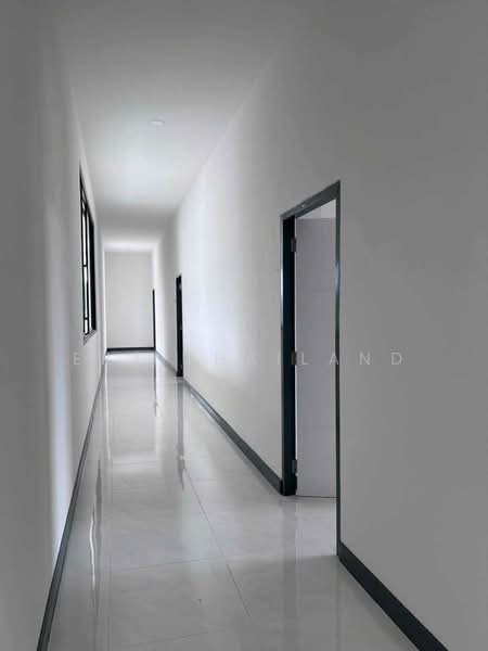 ขาย หรือ เช่า Home Office + Warehouse ใหม่แกะกล่อง พร้อมดำเนินธุรกิจทันที! 2,380 ตรม. ศาลายา, Nakhon Pathom, Ngiu Rai, Nakhon Chai Sri, Nakhon Pathom, , 2,140 sqm, Warehouse/Factory For Sale, by ERA Thailand, 500437339 - DDproperty.com