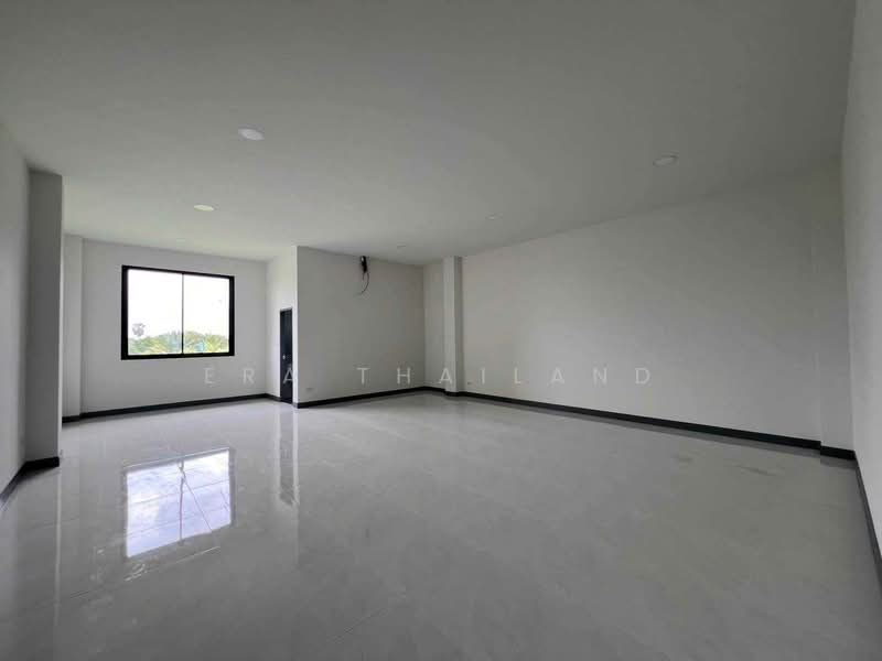ขาย หรือ เช่า Home Office + Warehouse ใหม่แกะกล่อง พร้อมดำเนินธุรกิจทันที! 2,380 ตรม. ศาลายา, Nakhon Pathom, Ngiu Rai, Nakhon Chai Sri, Nakhon Pathom, , 2,140 sqm, Warehouse/Factory For Sale, by ERA Thailand, 500437339 - DDproperty.com