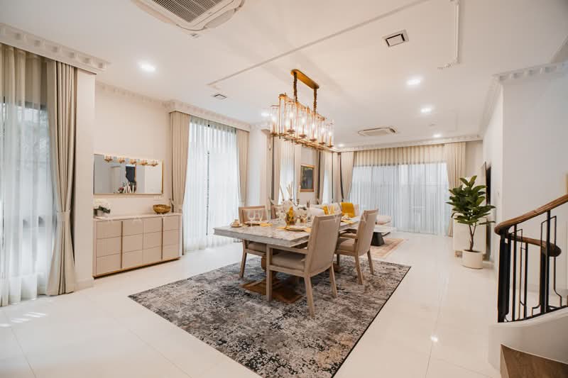 Nantawan Rama 9 - New Krungthepkreetha, Bangkok, Saphan Sung, Bangkok, 4 Bedrooms, 302 sqm, Single Detached House For Sale, by Kay Tippayanet, 500437349 - DDproperty.com