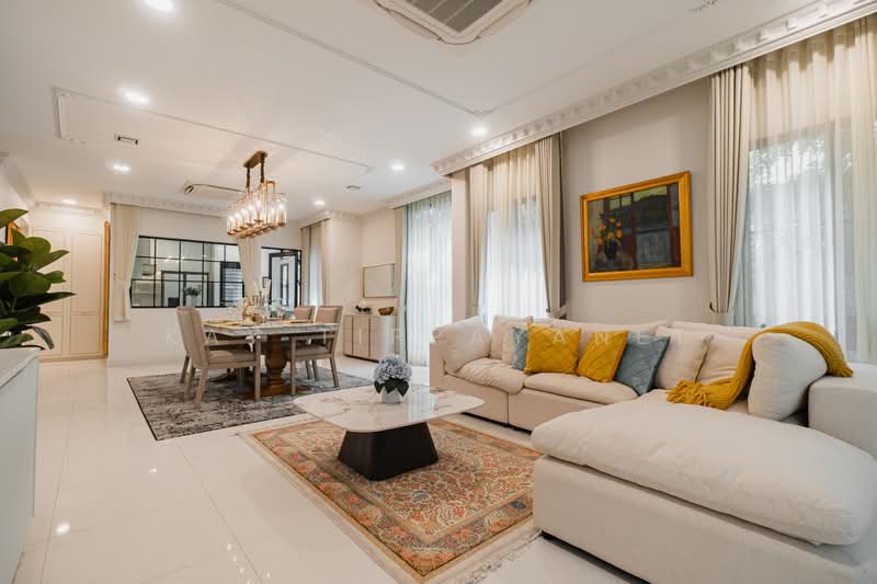 Nantawan Rama 9 - New Krungthepkreetha, Bangkok, Saphan Sung, Bangkok, 4 Bedrooms, 302 sqm, Single Detached House For Sale, by Kay Tippayanet, 500437349 - DDproperty.com