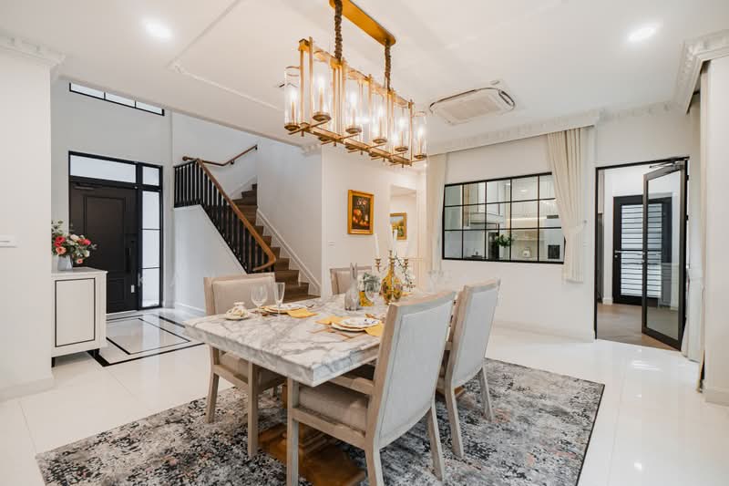 Nantawan Rama 9 - New Krungthepkreetha, Bangkok, Saphan Sung, Bangkok, 4 Bedrooms, 302 sqm, Single Detached House For Sale, by Kay Tippayanet, 500437349 - DDproperty.com