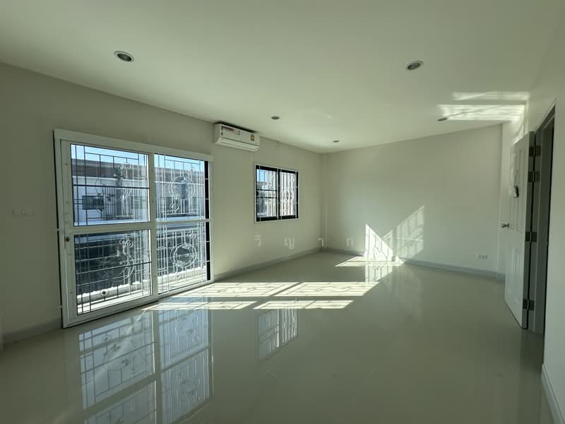บีโฮม สี่แยกหลุยส์ (B-Home), Chiang Mai, San Klang, San Kamphaeng, Chiang Mai, 3 Bedrooms, 135 sqm, Townhouse For Sale, by คุณ วิญากร, 500437386 - DDproperty.com