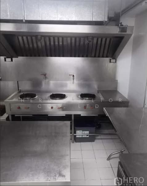 For Rent Retail Space 247 sqm in BTS Phrom Phong, Watthana, Bangkok BRE21940, Bangkok, สุขุมวิท, Khlong Tan Nua, Watthana, Bangkok, , 247 sqm, Retail Space For Rent, by Hero Realtor Co., Ltd., 500437427 - DDproperty.com