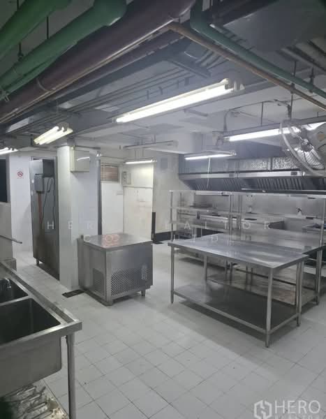 For Rent Retail Space 247 sqm in BTS Phrom Phong, Watthana, Bangkok BRE21940, กรุงเทพ, สุขุมวิท, คลองตันเหนือ, วัฒนา, กรุงเทพ, 247 ตร.ม., พื้นที่ขายของ ให้เช่า, โดย Hero Realtor Co., Ltd., 500437427 - DDproperty.com