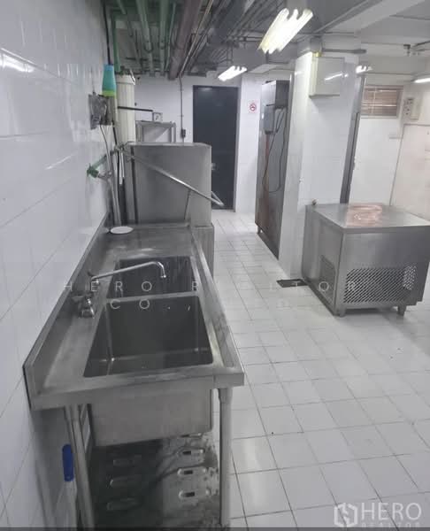 For Rent Retail Space 247 sqm in BTS Phrom Phong, Watthana, Bangkok BRE21940, กรุงเทพ, สุขุมวิท, คลองตันเหนือ, วัฒนา, กรุงเทพ, 247 ตร.ม., พื้นที่ขายของ ให้เช่า, โดย Hero Realtor Co., Ltd., 500437427 - DDproperty.com