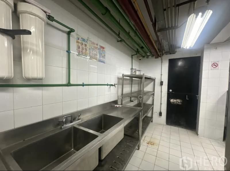 For Rent Retail Space 247 sqm in BTS Phrom Phong, Watthana, Bangkok BRE21940, กรุงเทพ, สุขุมวิท, คลองตันเหนือ, วัฒนา, กรุงเทพ, 247 ตร.ม., พื้นที่ขายของ ให้เช่า, โดย Hero Realtor Co., Ltd., 500437427 - DDproperty.com