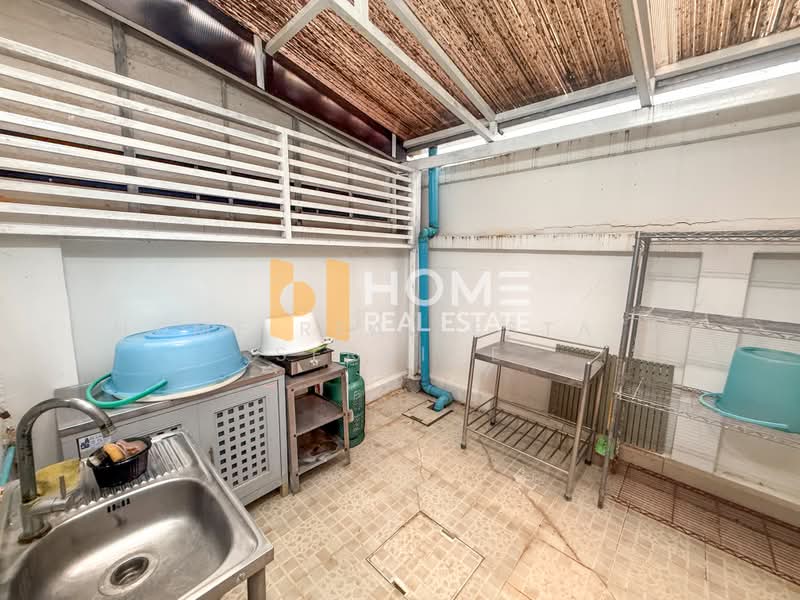 Baan Klang Muang The Royal Monaco Srinakarin-Pattanakarn, Bangkok, Rama 9 Road, Soi 43, Suan Luang, Bangkok, 4 Bedrooms, 180 sqm, Townhouse For Sale, by HOME Real Estate Service, 500437434 - DDproperty.com