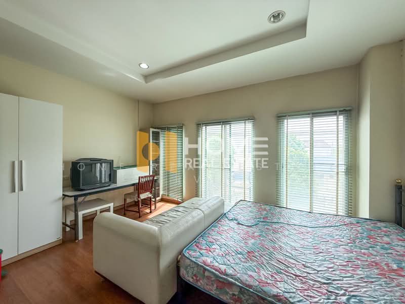 Baan Klang Muang The Royal Monaco Srinakarin-Pattanakarn, Bangkok, Rama 9 Road, Soi 43, Suan Luang, Bangkok, 4 Bedrooms, 180 sqm, Townhouse For Sale, by HOME Real Estate Service, 500437434 - DDproperty.com