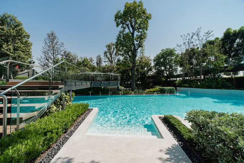 Nirvana Collection Krungthep Kreetha, Bangkok, Soi Srinakarin - Romklao, Saphan Sung, Bangkok, 5 Bedrooms, 616 sqm, Single Detached House For Sale, by Kay Tippayanet, 500437453 - DDproperty.com