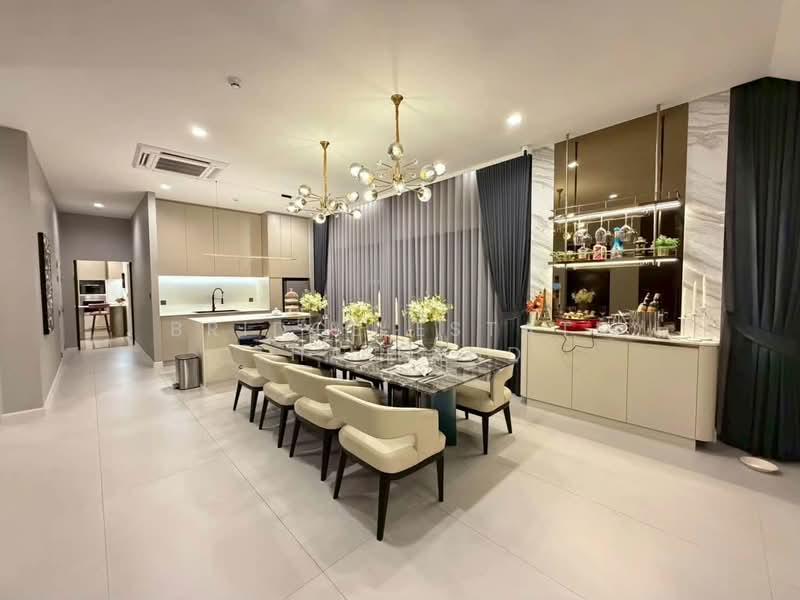 Grand Bangkok Boulevard Krungthepkritha, Bangkok, Srinakarin-Romklao Road, Khlong Sam Prawet, Lat Krabang, Bangkok, 5 Bedrooms, 604 sqm, Single Detached House For Sale, by Bridge Estate Thailand, 500437457 - DDproperty.com