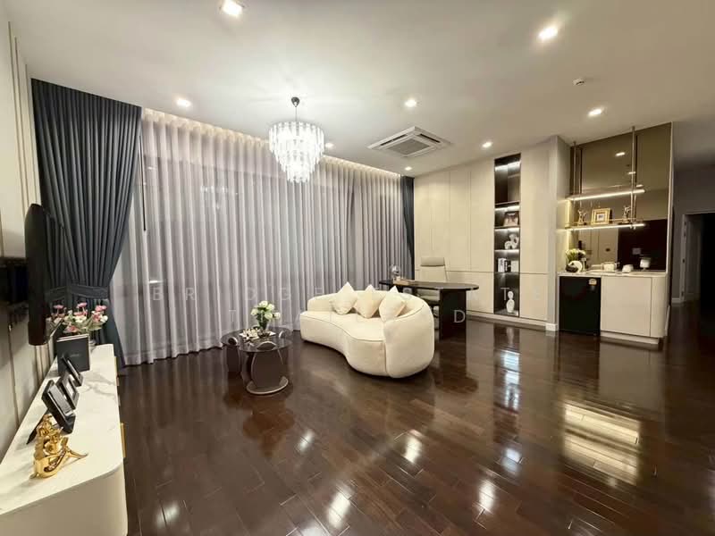 Grand Bangkok Boulevard Krungthepkritha : แกรนด์ บางกอก บูเลอวาร์ด กรุงเทพกรีฑา, กรุงเทพ, ถนน ศรีนครินทร์-ร่มเกล้า, คลองสามประเวศ, ลาดกระบัง, กรุงเทพ, 604 ตร.ม., บ้านเดี่ยว ขาย, โดย Bridge Estate Thailand, 500437457 - DDproperty.com