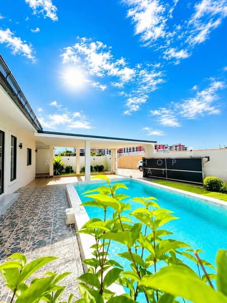 4-BR Villa, Chon Buri (Pattaya), Nong Pru, Bang Lamung (Pattaya), Chon Buri (Pattaya), 4 Bedrooms, 220 sqm, Villa For Sale, by Achitaphop Klinpipat, 500437483 - DDproperty.com