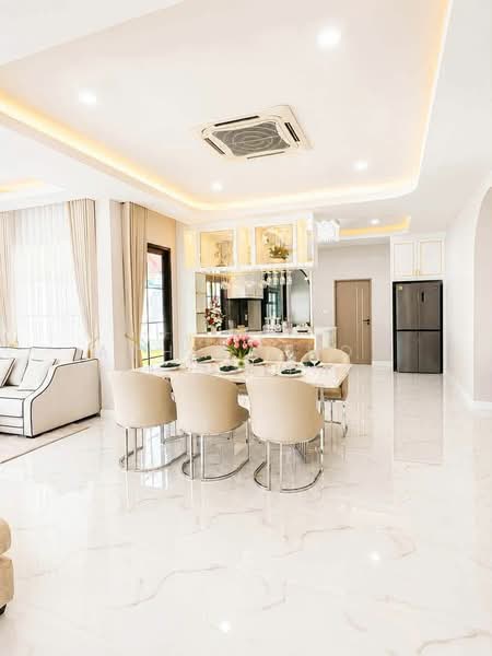 4-BR Villa, Chon Buri (Pattaya), Nong Pru, Bang Lamung (Pattaya), Chon Buri (Pattaya), 4 Bedrooms, 220 sqm, Villa For Sale, by Achitaphop Klinpipat, 500437483 - DDproperty.com