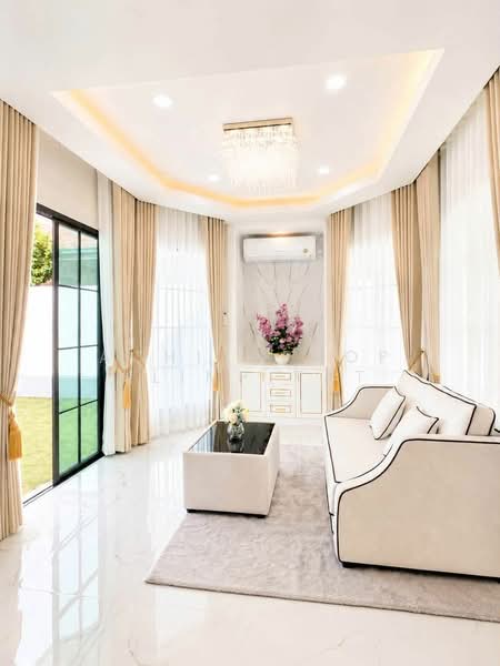 4-BR Villa, Chon Buri (Pattaya), Nong Pru, Bang Lamung (Pattaya), Chon Buri (Pattaya), 4 Bedrooms, 220 sqm, Villa For Sale, by Achitaphop Klinpipat, 500437483 - DDproperty.com