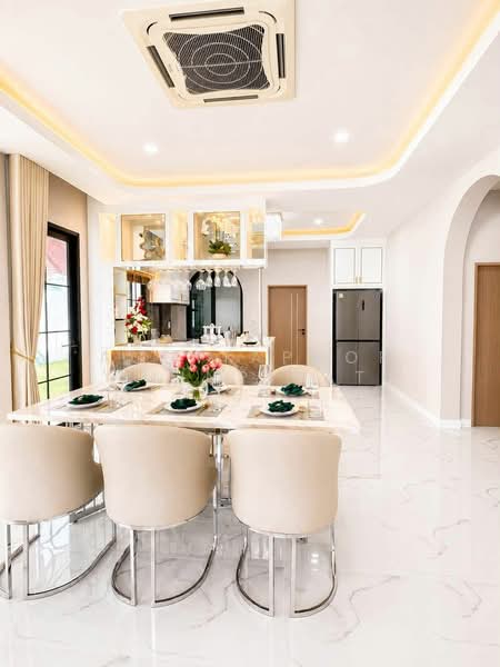 4-BR Villa, Chon Buri (Pattaya), Nong Pru, Bang Lamung (Pattaya), Chon Buri (Pattaya), 4 Bedrooms, 220 sqm, Villa For Sale, by Achitaphop Klinpipat, 500437483 - DDproperty.com