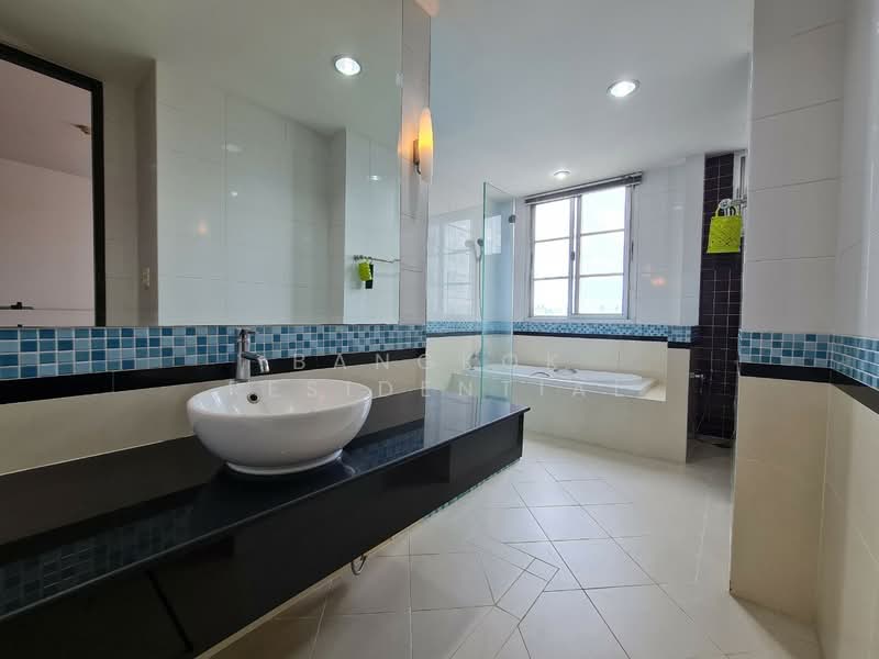 Citi Smart Sukhumvit 18, Bangkok, 366 Soi Sukhumvit 18, Sukhumvit Road, Khlong Toei, Bangkok, 3 Bedrooms, 120 sqm, Condo For Rent, by Bangkok Residential, 500437490 - DDproperty.com