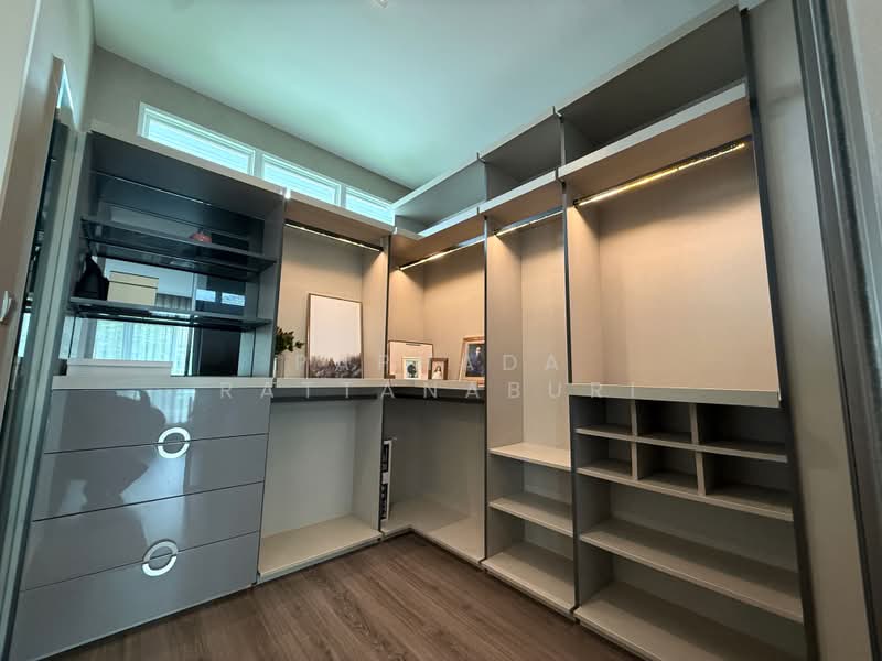 Mantana Motorway-New Krungthepkreetha, Bangkok, Phatthana Chonnabot 4 Road, Khlong Song Ton Nun, Lat Krabang, Bangkok, 3 Bedrooms, 158 sqm, Single Detached House For Sale, by Paphada Rattanaburi, 500437505 - DDproperty.com