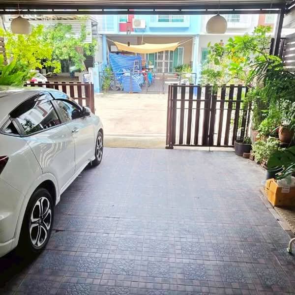 Nirvana Park Sukhumvit 77, Bangkok, Sukhumvit 77, On Nut Road, Prawet, Bangkok, 3 Bedrooms, 130 sqm, Townhouse For Sale, by AJHOMECENTER-คุณณิช, 500437529 - DDproperty.com