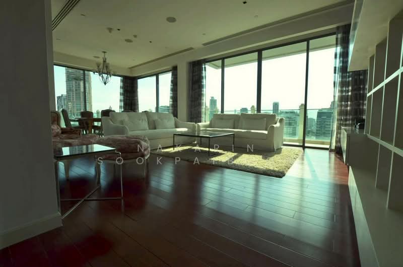 Le Raffine Sukhumvit 39, Bangkok, Soi Sukhumvit 39, Khlong Tan Nua, Watthana, Bangkok, 3 Bedrooms, 404 sqm, Condo For Rent, by Nakarin Sookpaiboon, 500437560 - DDproperty.com