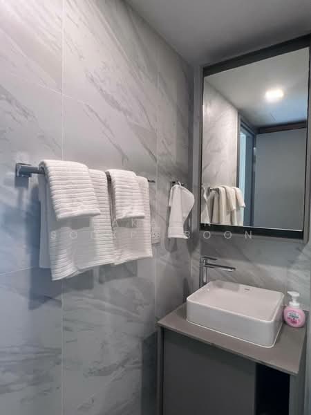 Taka Haus, Bangkok, 99 Soi Ekamai 10, Khlong Tan Nua, Watthana, Bangkok, 2 Bedrooms, 57 sqm, Condo For Rent, by Nakarin Sookpaiboon, 500437578 - DDproperty.com