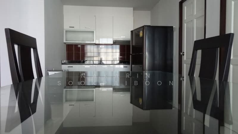 Sukhumvit Living Town, Bangkok, 299 Sukhumvit 21 Road, Khlongtoei Nua, Watthana, Bangkok, 2 Bedrooms, 69 sqm, Condo For Rent, by Nakarin Sookpaiboon, 500437581 - DDproperty.com