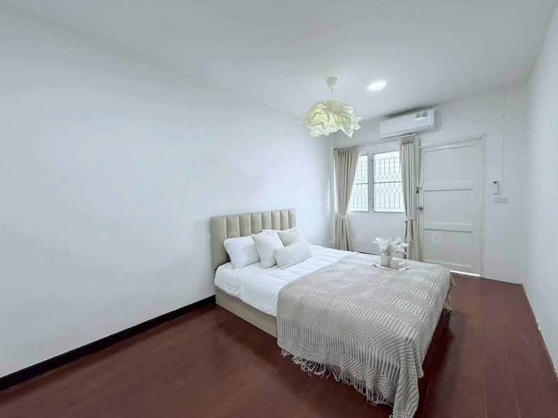 บ้าน 6-ห้องนอน, กรุงเทพ, สามเสนนอก, ห้วยขวาง, กรุงเทพ, 500 ตร.ม., บ้านเดี่ยว ให้เช่า, โดย Sataporn Jalao, 500437595 - DDproperty.com