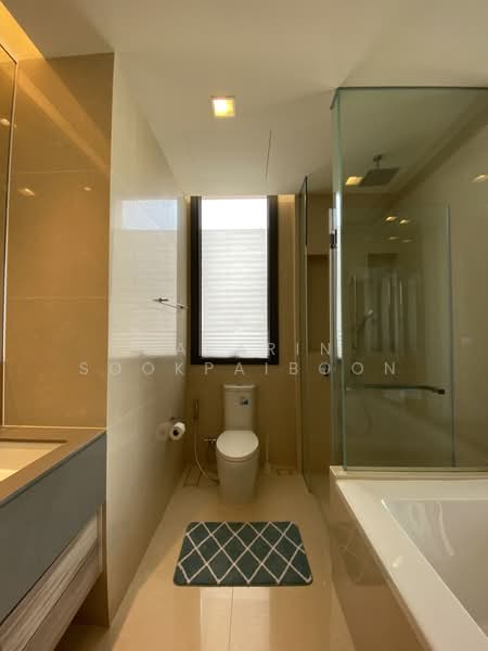 The Esse Asoke, Bangkok, 333 Soi Sukhumvit 21, Sukhumvit Road, Khlongtoei Nua, Watthana, Bangkok, 2 Bedrooms, 75 sqm, Condo For Rent, by Nakarin Sookpaiboon, 500437607 - DDproperty.com