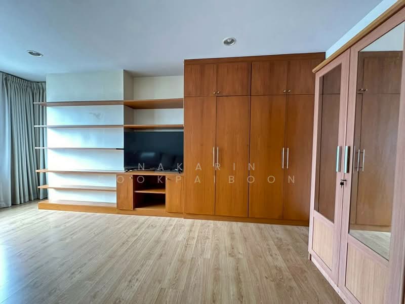 Silom Grand Terrace, Bangkok, Soi Saladaeng 2, Saladaeng Road, Silom, Bang Rak, Bangkok, 1 Bedroom, 81 sqm, Condo For Rent, by Nakarin Sookpaiboon, 500437667 - DDproperty.com
