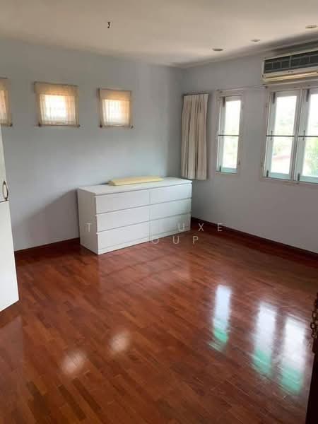 Villa 49 Housing, Bangkok, Khlong Tan Nua, Watthana, Bangkok, 4 Bedrooms, 320 sqm, Single Detached House For Rent, by The Luxe Group, 500437668 - DDproperty.com