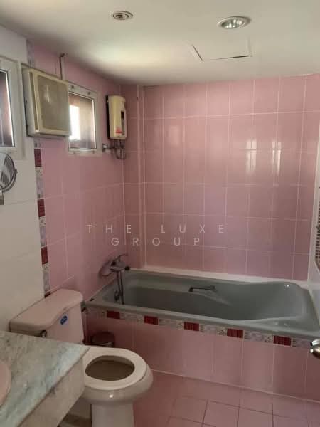 Villa 49 Housing, Bangkok, Khlong Tan Nua, Watthana, Bangkok, 4 Bedrooms, 320 sqm, Single Detached House For Rent, by The Luxe Group, 500437668 - DDproperty.com